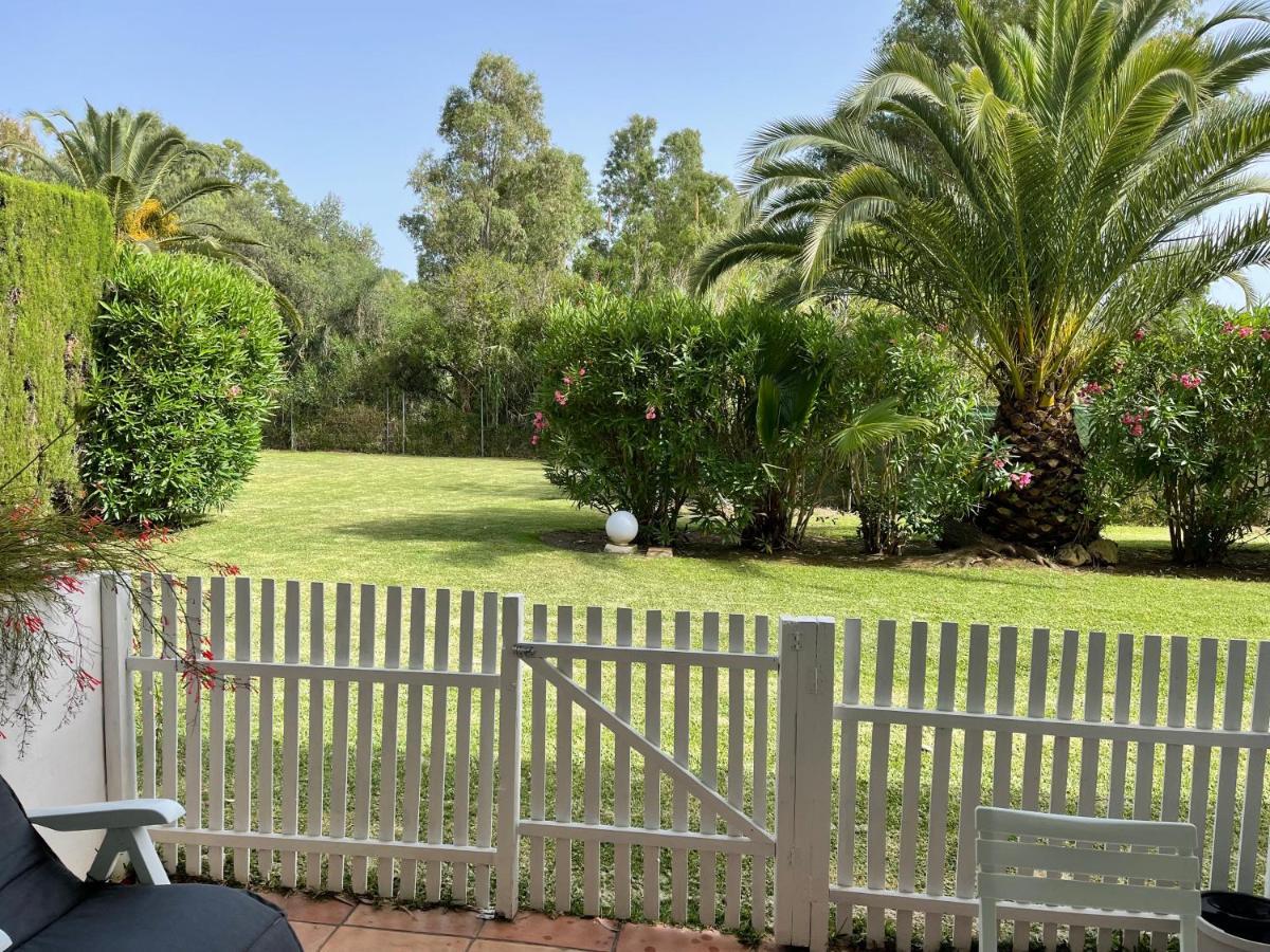 Puerto Banus Near Beachfront, Big Sunny Terrace, Pool, Tennis Court, Parking & Movies Projector