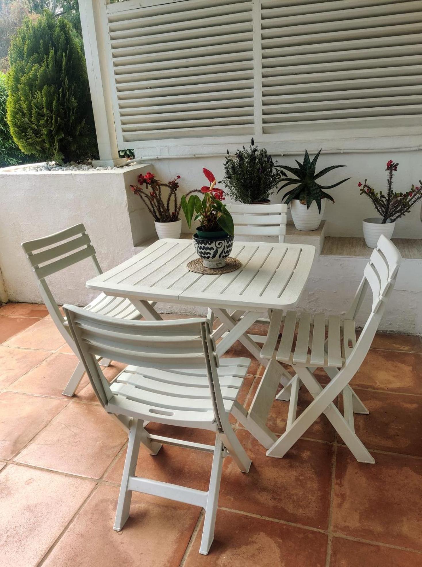 Apartemen Puerto Banus Near Beachfront, Big Sunny Terrace, Pool, Tennis Court, Parking & Movies Projector *