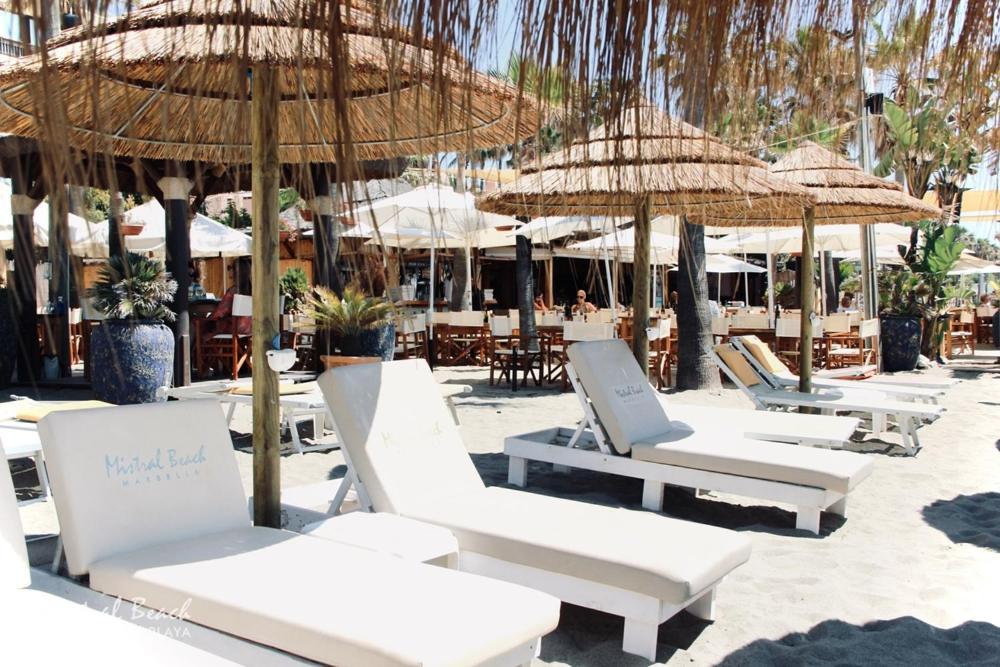 Puerto Banus Near Beachfront, Big Sunny Terrace, Pool, Tennis Court, Parking & Movies Projector Marbella